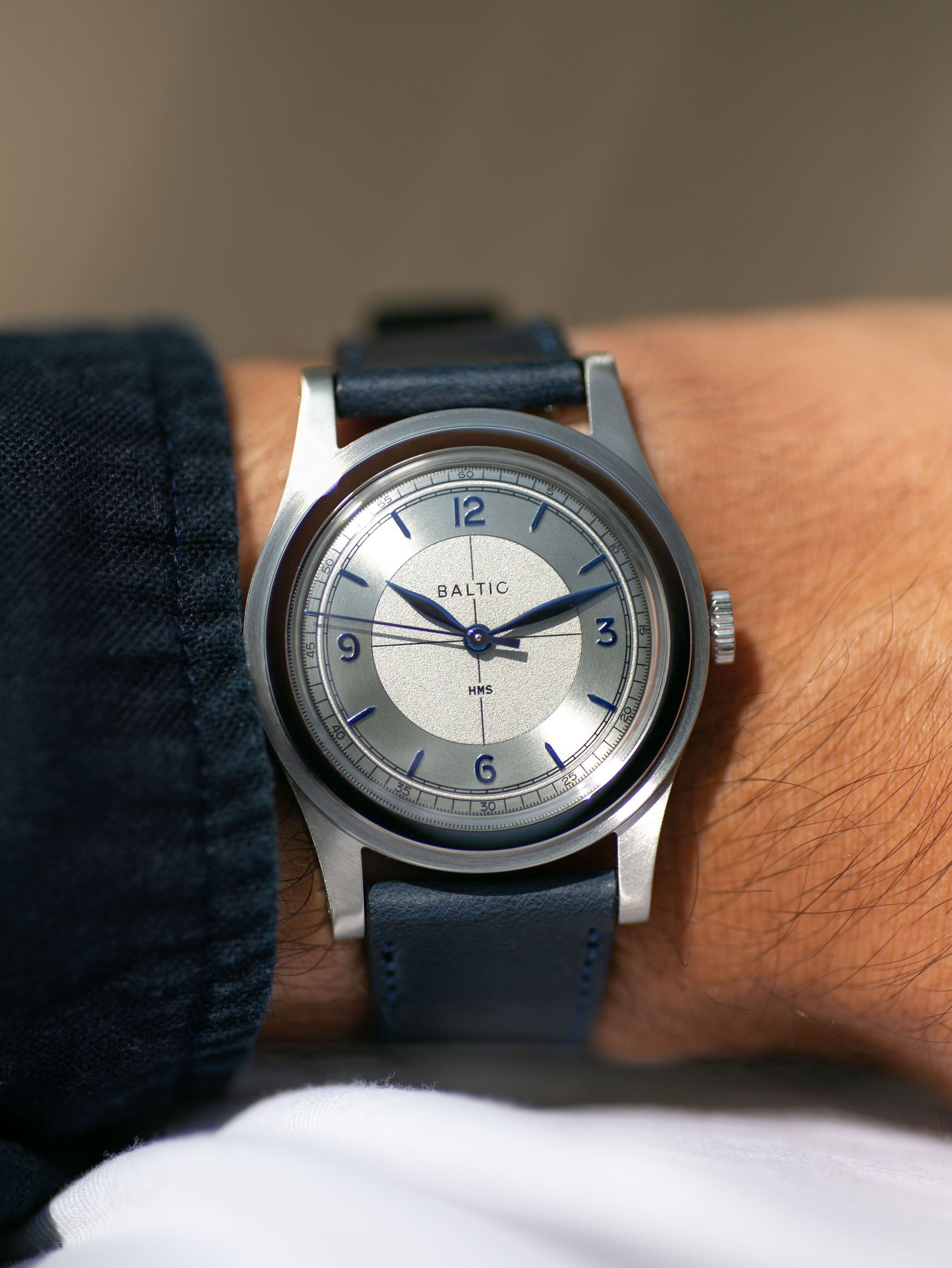 HMS 003 - Silver Blue